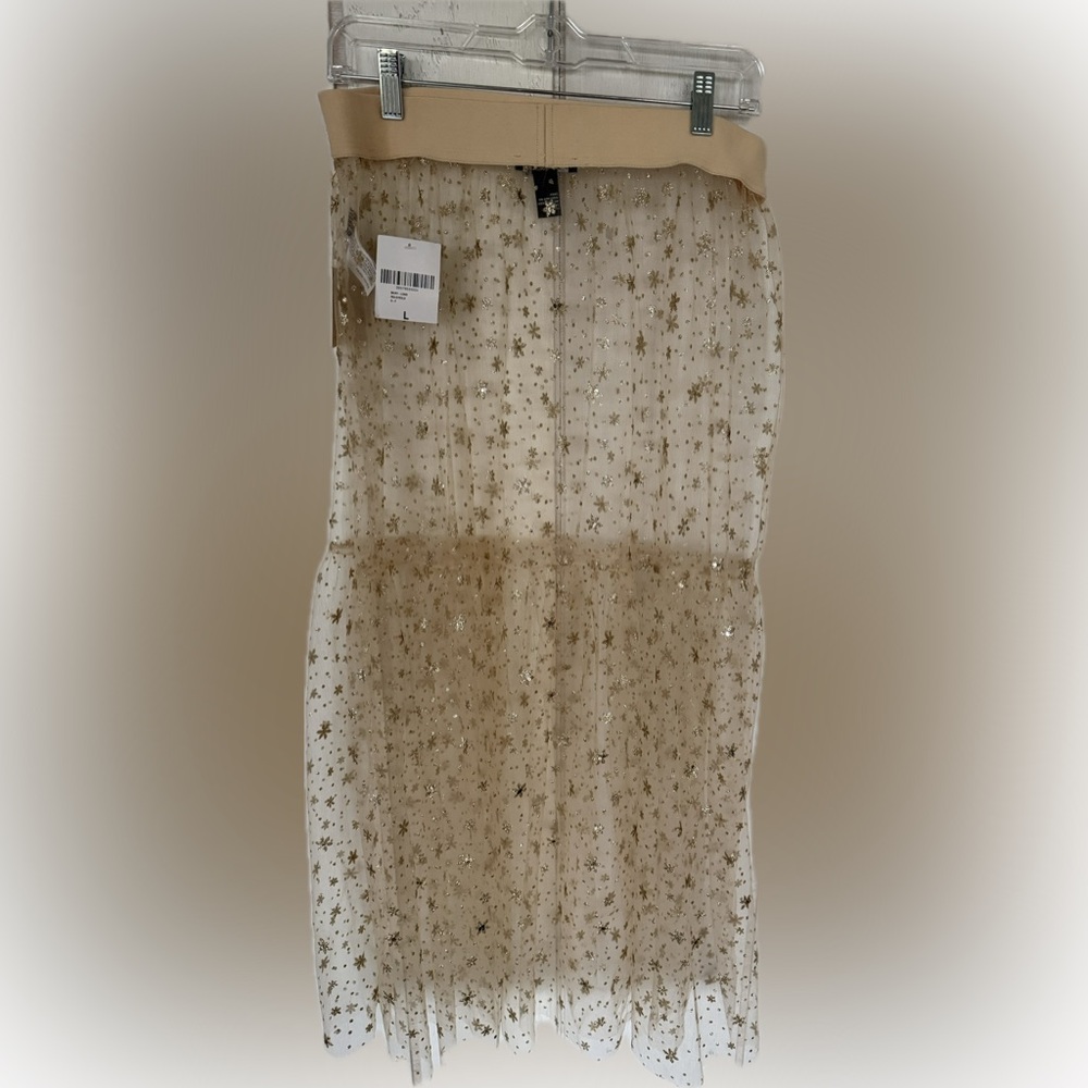 Vintage Forever 21 sparkly holiday skirt. Nwt LARGE